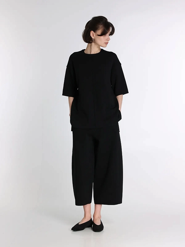 пуловер Umarmung UM261APO01 цвет черный