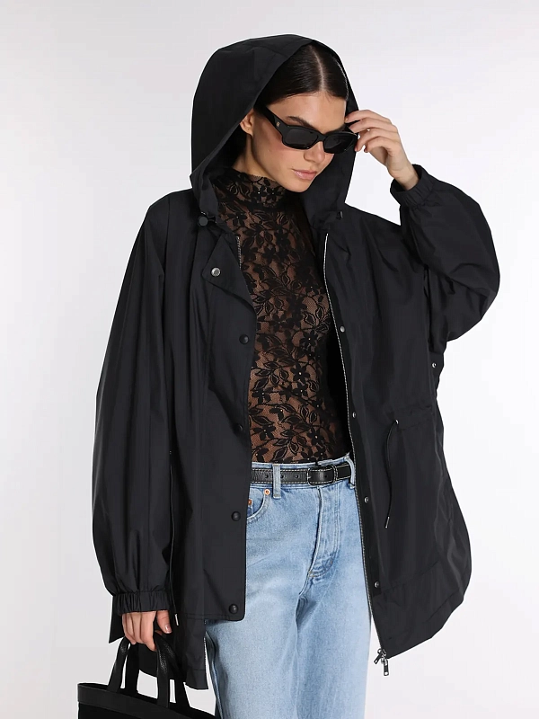 парка Yves Salomon 26EFV03373L04W цвет черный