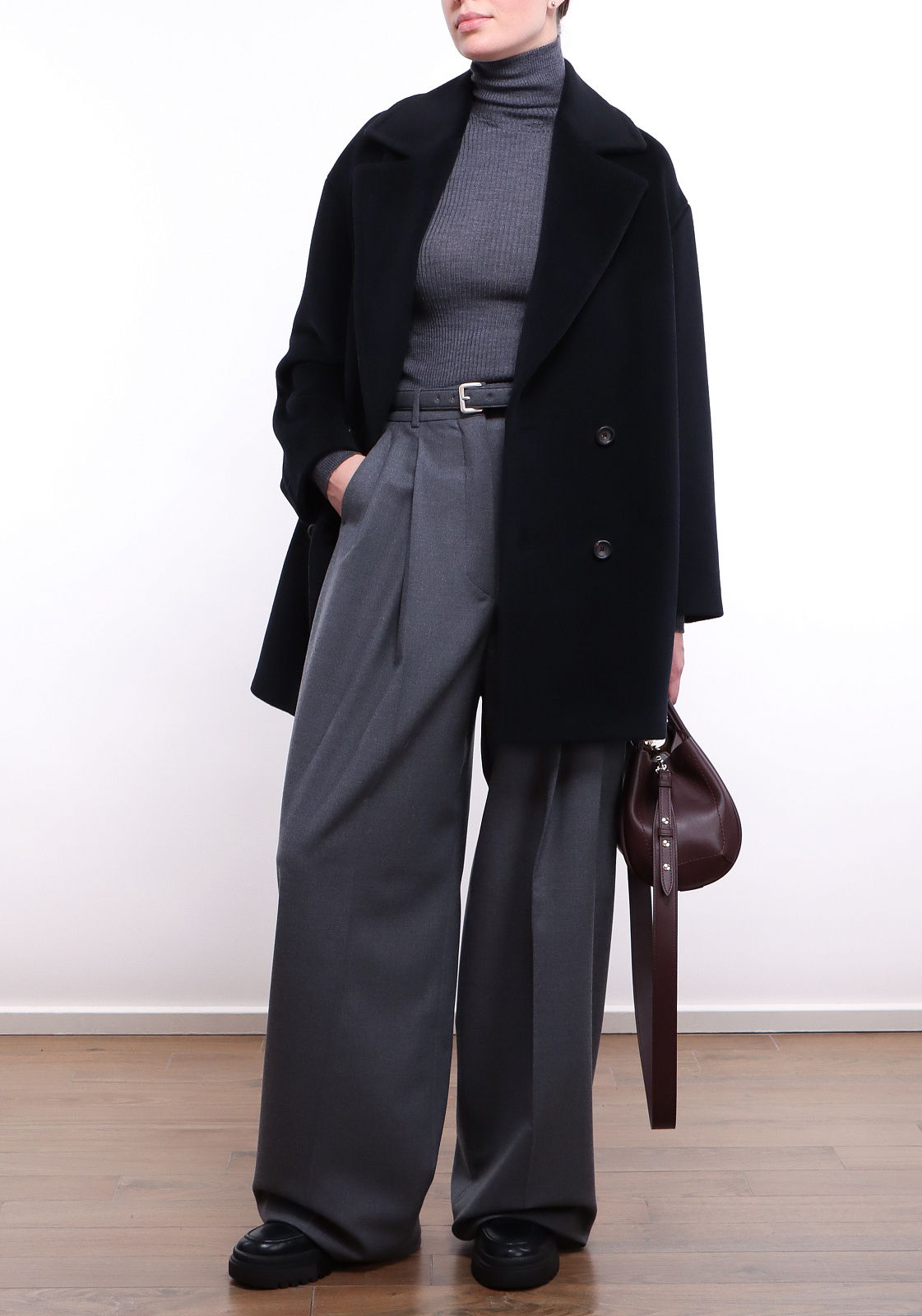 Пальто короткое Max Mara OTTO цвет черный - купить в интернет-магазине ...