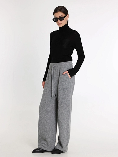 водолазка Umarmung UM253APO03