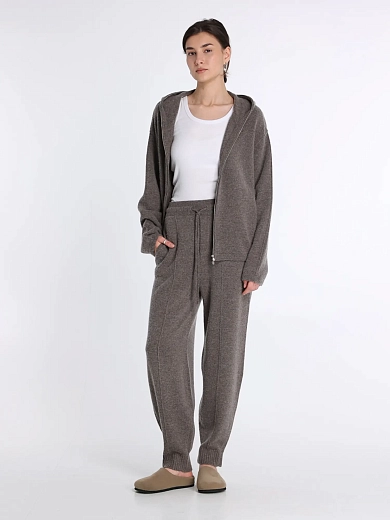 брюки трикотажные Umarmung UM253APT09