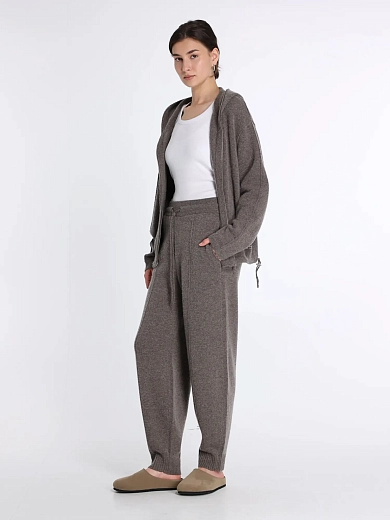 брюки трикотажные Umarmung UM253APT09