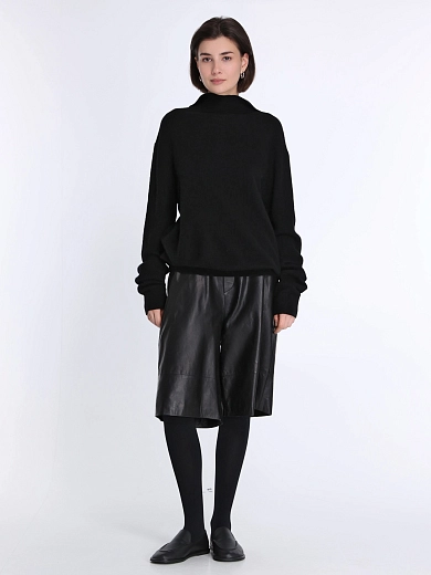 бермуды кожаные Umarmung UM253APT100