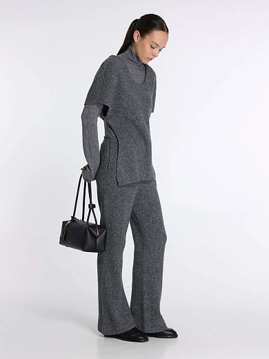 джемпер Umarmung UM253WVT65