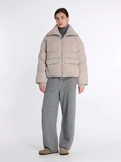 куртка Umarmung UM254AJK19