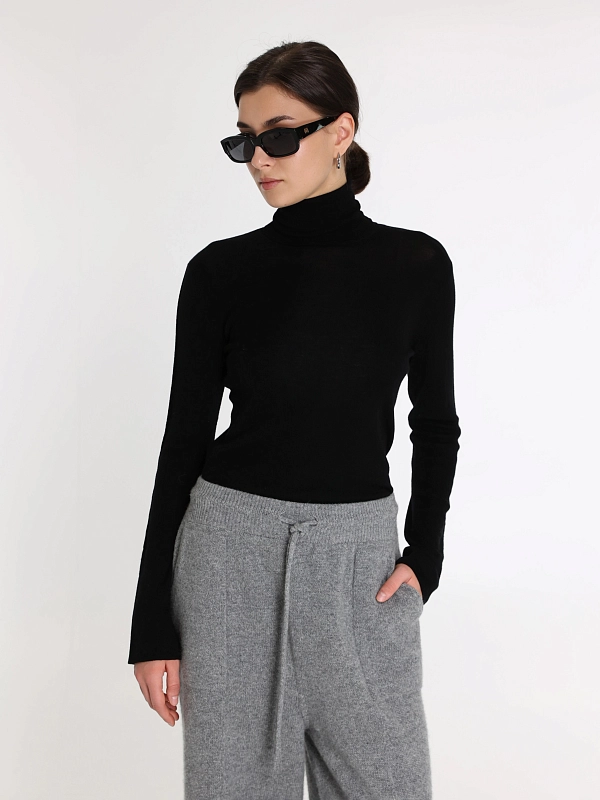 Umarmung водолазка UM253APO03