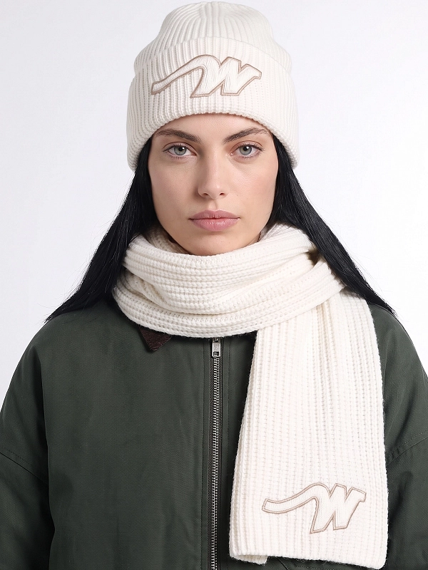 шапка Max Mara Weekend WKAALBEN цвет белый